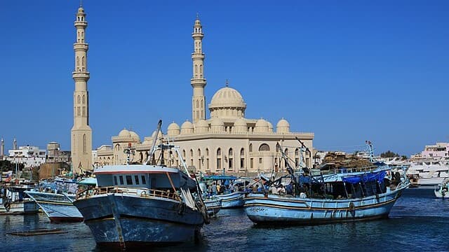 Egypt needs more drinkable water – how windy coastal resorts could help