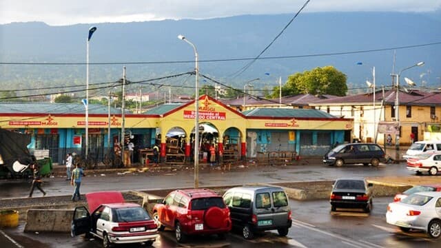 Local Markets Showcase Equatorial Guinea’s Culinary Delights
