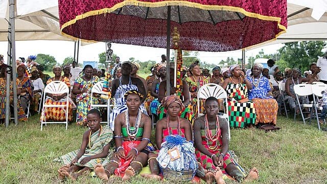 Threads of History: Kente Weaving in Ghana