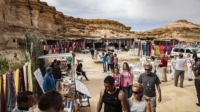 Local Markets in Tunisia Offer Colorful Crafts and Daily Life Scenes