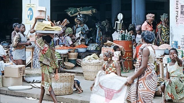 Colorful Markets in Togo Reflect Daily Life and Community Ties
